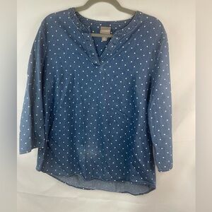 Chicos 100% cotton Polk a dot tunic styled blouse. Light weight and denim! Sz 1